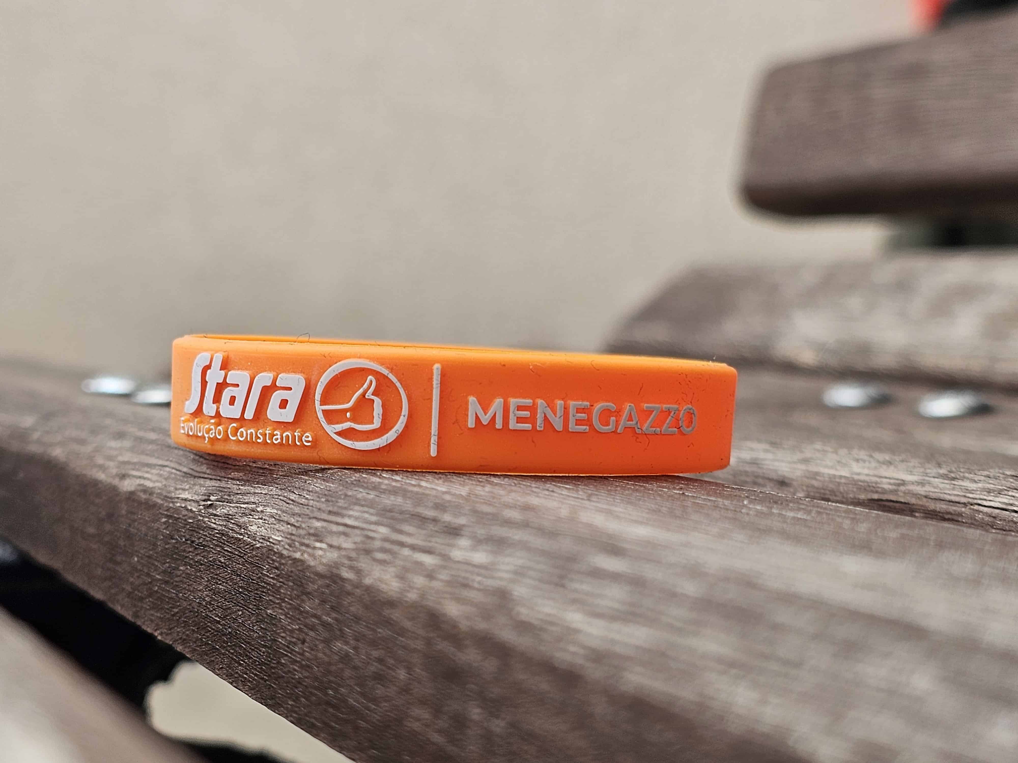 Alto Relevo Com Tinta